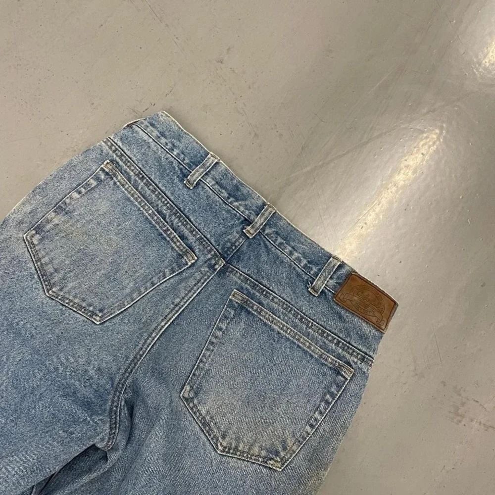 Cabelas‎ vintage light wash jeans with a soft insulation inside